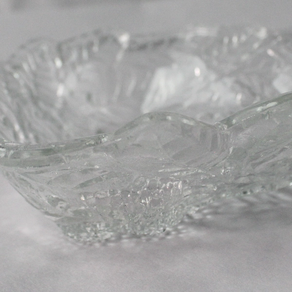 Vintage Indiana Glass Clear Loganberry Candy Dish Bowl 7" Leaves Berries