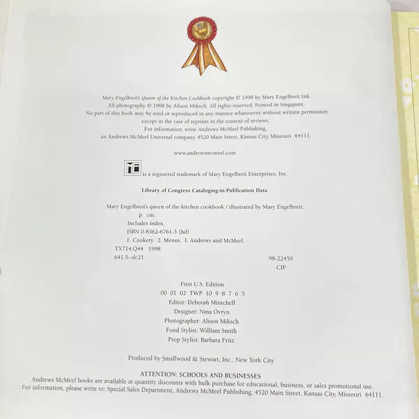 Mary Engelbreit's Queen of the Kitchen Cookbook Hardcover 1998 Good Condition