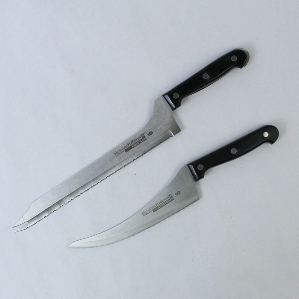 Lot of 2 Showtime & Sportsman Serrated Fish & Wild Game Knives No 8 & No 6