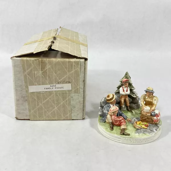 1979 Sebastian America Remembers Family Picnic Figurine Signed & Boxed