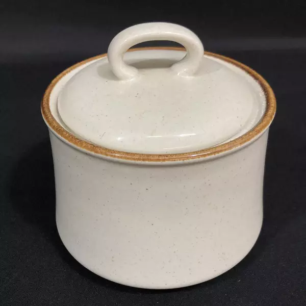 Sunmarc 13-Piece Stoneware Set 10 Mugs Creamer Sugar Bowl Beige Japan