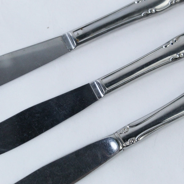 Oneida Homestead Dinner Knives Lot of 3 Hollow Handle Flatware Pre-Owned