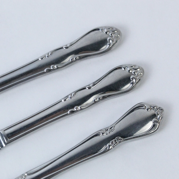 Oneida Homestead Dinner Knives Lot of 3 Hollow Handle Flatware Pre-Owned