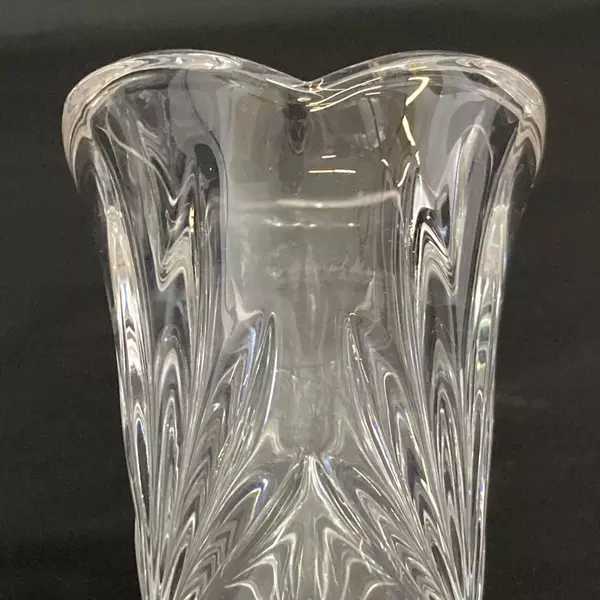Bohemia 24% Lead Crystal Flower Vase Scalloped Rim Diamond Point Design 6.75"