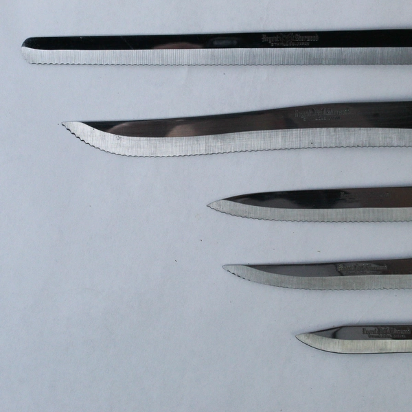 Lot of 5 Vintage Regent Sherwood Kitchen Knives Bread Paring Carving Steak