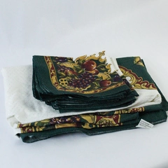 George E Bardwil & Sons Tablecloth 8 Napkins Green Yellow Cream Fruits Decor