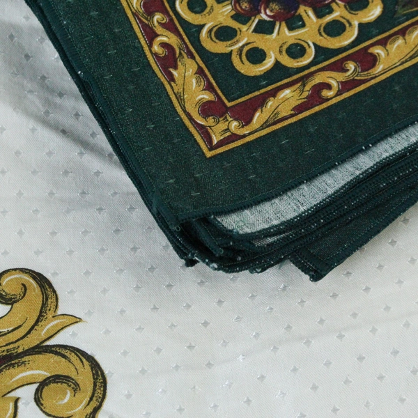 George E Bardwil & Sons Tablecloth 8 Napkins Green Yellow Cream Fruits Decor