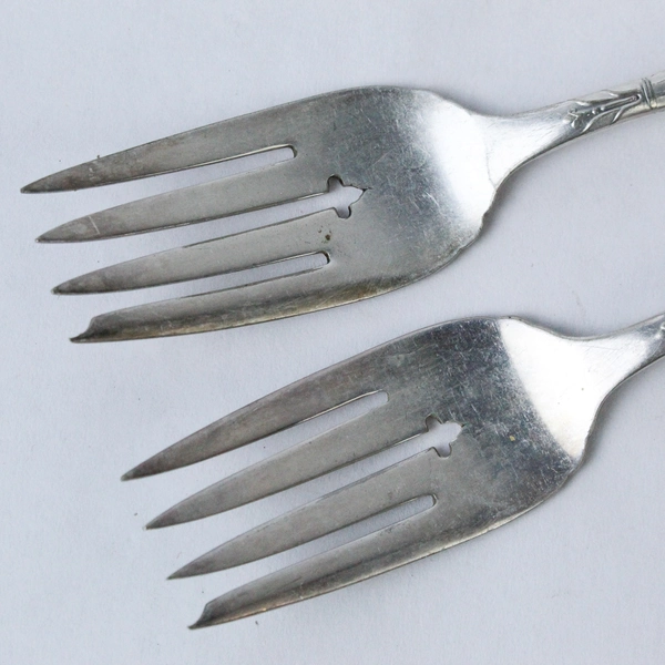 Lot of 2 Vintage Oneida Community Tudor Plate Silver Salad Forks 6.5" Pre-Owned