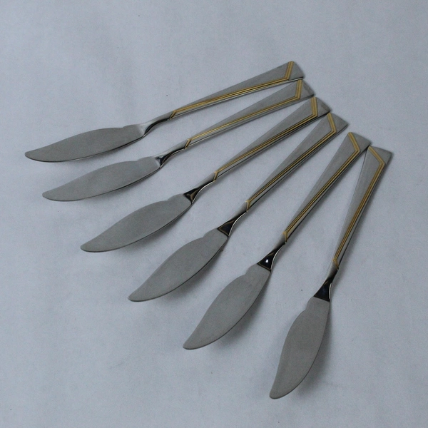 Oneida Golden Era Butter Knives Set of 6 Silvertone Vintage Flatware Pre-owned