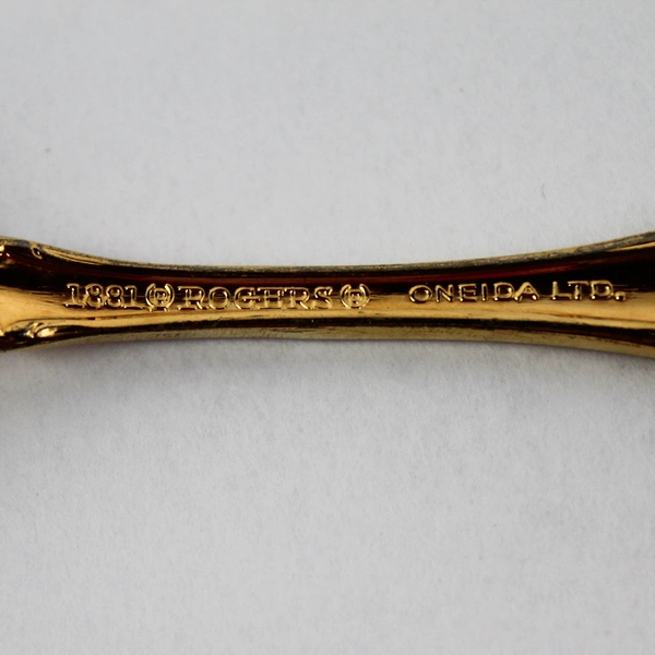 Oneida 1881 Rogers Golden Baroque Rose Electroplate Knife & Teaspoon Set