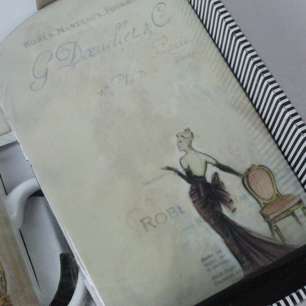 Diva's Deluxe Gift Set Ceramic Mug Erasable Memo Board 4 Magnets Box