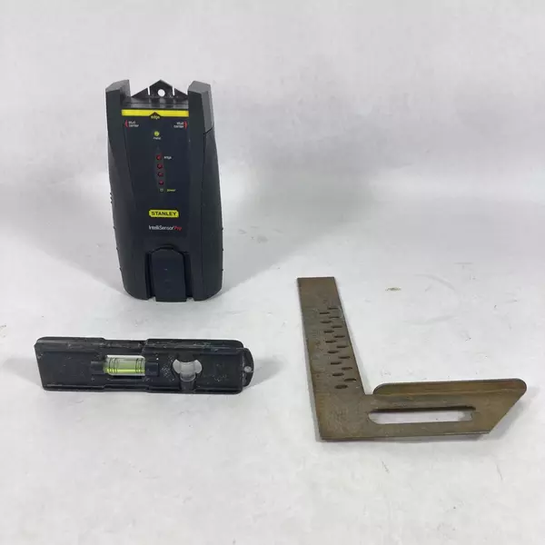 Lot of 3 Vintage Carpentry Tools Square Stud Finder Mini Level Rusted