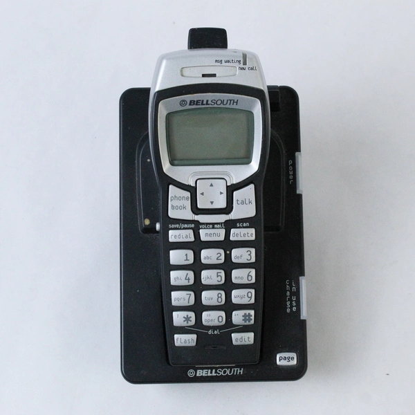 Uniden CXAI5698 5.8 GHz Corded & Cordless Phone Set Pre-Owned Original Box