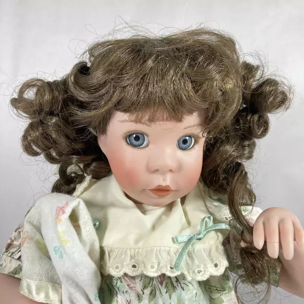 Knowles Porcelain Doll Me And My Blankie Jan Goodyear 14" with Box & COA