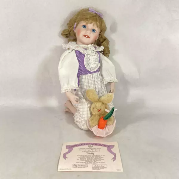 Edwin Knowles Cindy's Playhouse Pals Shelly Porcelain Doll Blonde 14" with COA