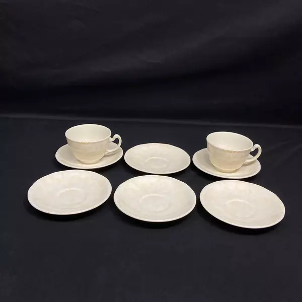 Lot of 8 International China Damask Ivory Cups & Saucers 1994 Creamware