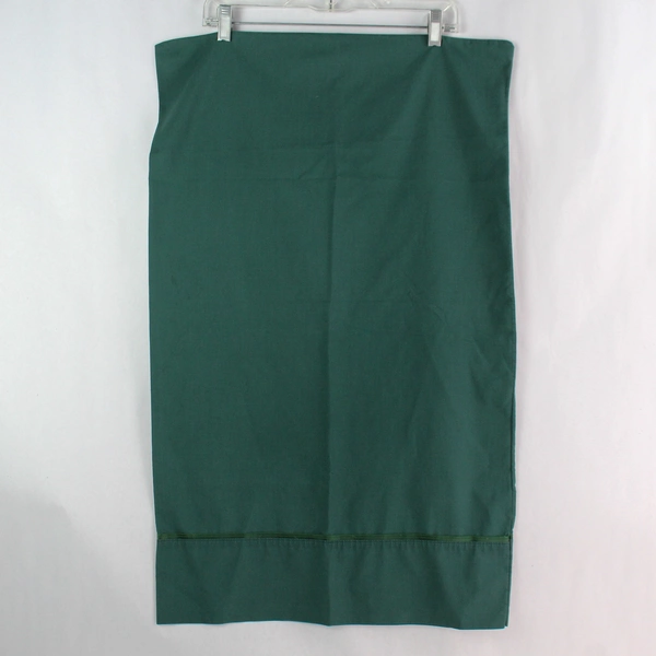 Set of 2 Dark Forest Green Queen Pillowcases 20x32" - Pre-Owned