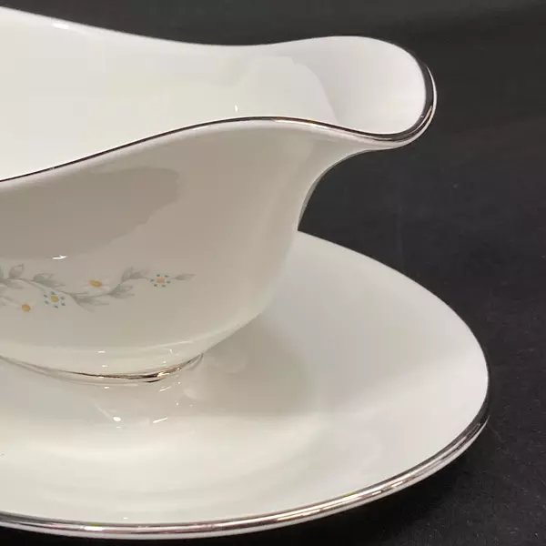 Lenox Oxford Holyoke Bone China Oval Gravy Boat And Underplate