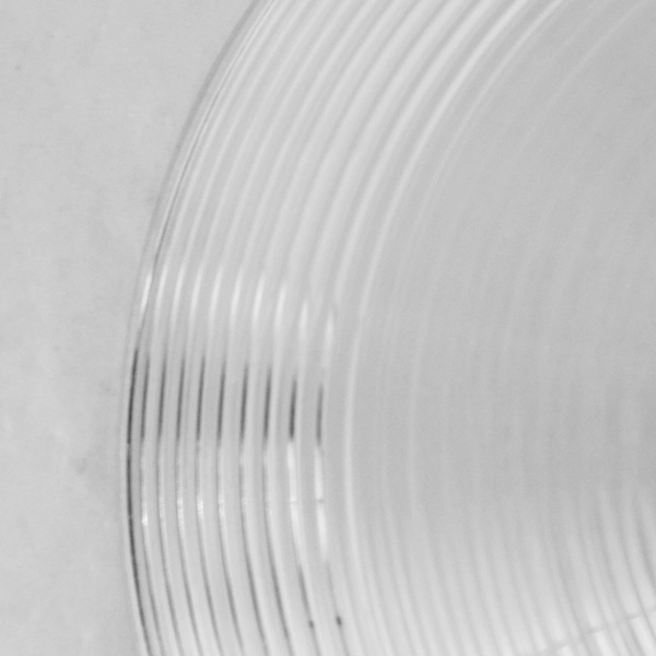 Clear Glass Ribbed Decorative Serving Bowl 10.5" Diameter, Pre-owned Flaws