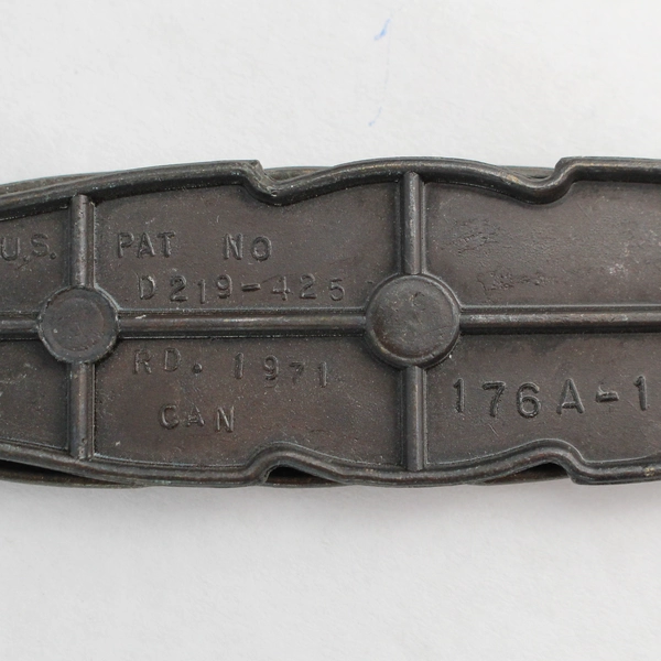 Set of 7 Amerock Brass Drawer Pull Handle Backings Pat No. D219-425 5.5"