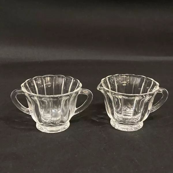 Vintage Clear Glass Ribbed Creamer & Sugar Bowl Set - Elegant Dining Decor