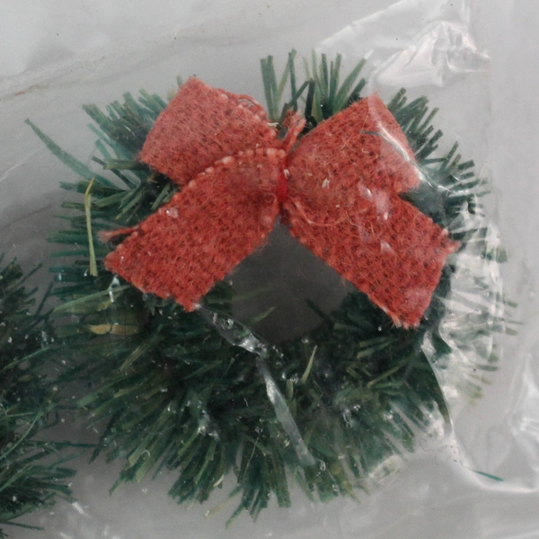 Sealed Vintage Lot of 4 Leewards Happy Holidays Craft Wreaths - 1"