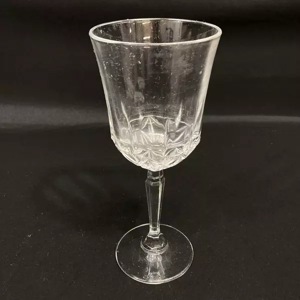Set of 2 Cristal D'Arques-Durand St Germain Crystal Wine Glasses 8.25"