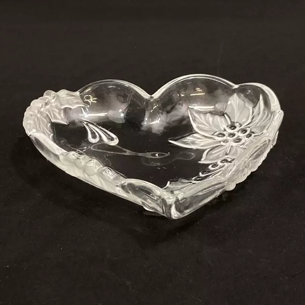 2010 Mikasa Poinsettia Heart Dish - Holiday Decor - Made in Germany