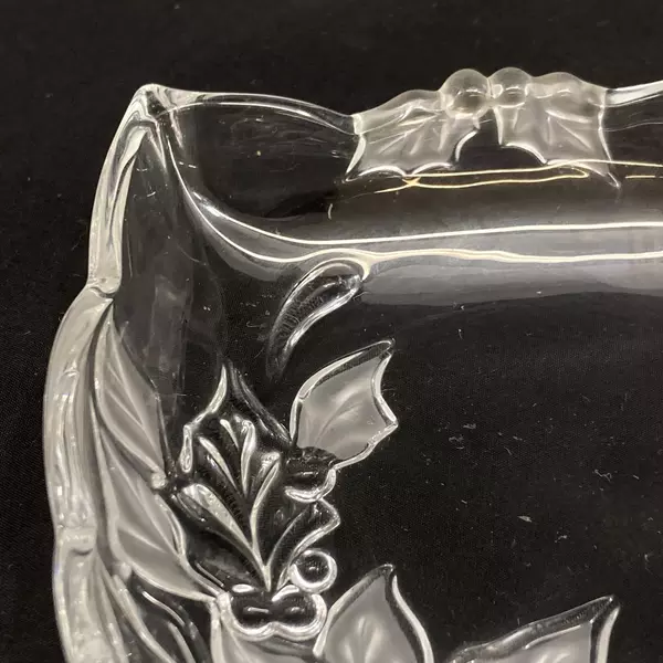 2010 Mikasa Poinsettia Heart Dish - Holiday Decor - Made in Germany