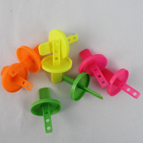 8-Container Ice Popsicle Mold Maker - Pre-Owned, Fun Summer Treats!