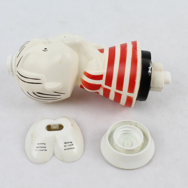 Vintage 1970 Peanuts Linus Bubble Shampoo Bottle Avon 5.25" Tall Collectible