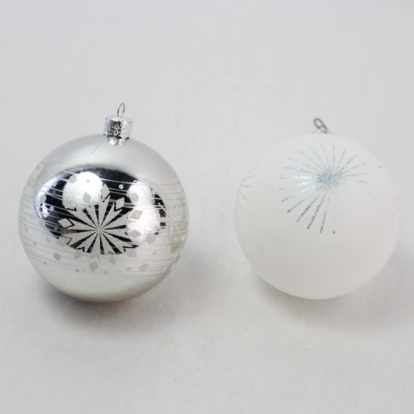 Lot of 5 Vintage White, Silver & Gold Christmas Tree Ornaments - Elegant Decor