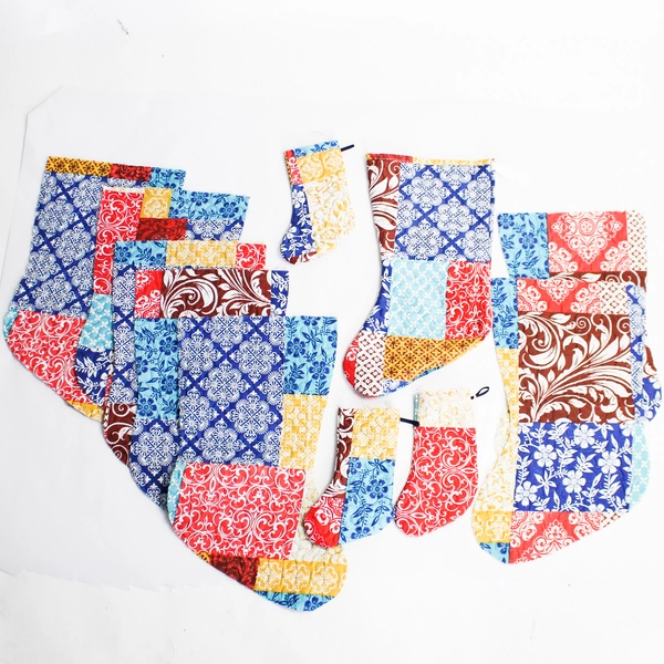 Lot of 11 Christmas Stockings & Fabric Panels for Crafting - Pre-Owned