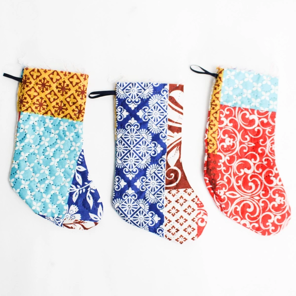 Lot of 11 Christmas Stockings & Fabric Panels for Crafting - Pre-Owned