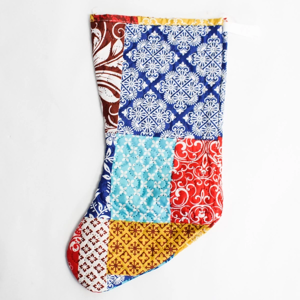 Lot of 11 Christmas Stockings & Fabric Panels for Crafting - Pre-Owned