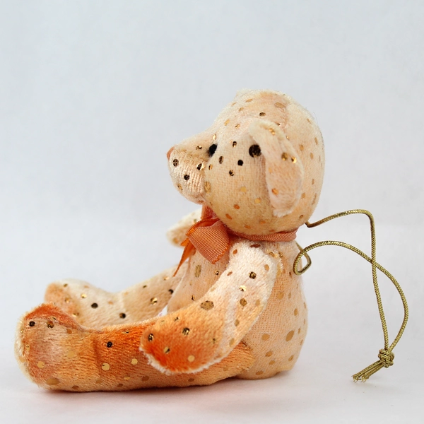 Russ Berrie Glitzy Gals 5" Orange Bear Stuffed Toy Ornament - Good Condition