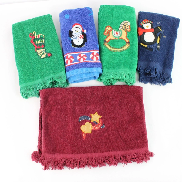 Lot of 5 Embroidered Cotton Christmas Dishcloths - Festive Kitchen Towels