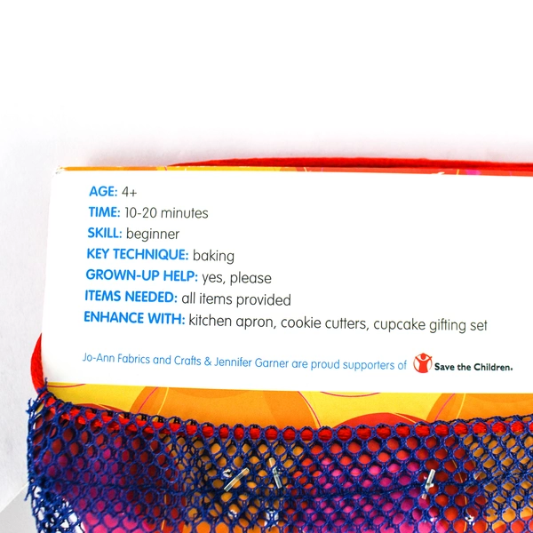 Jennifer Garner "We Made It" Chef Hat Kit for Kids - Fun Cooking Activity