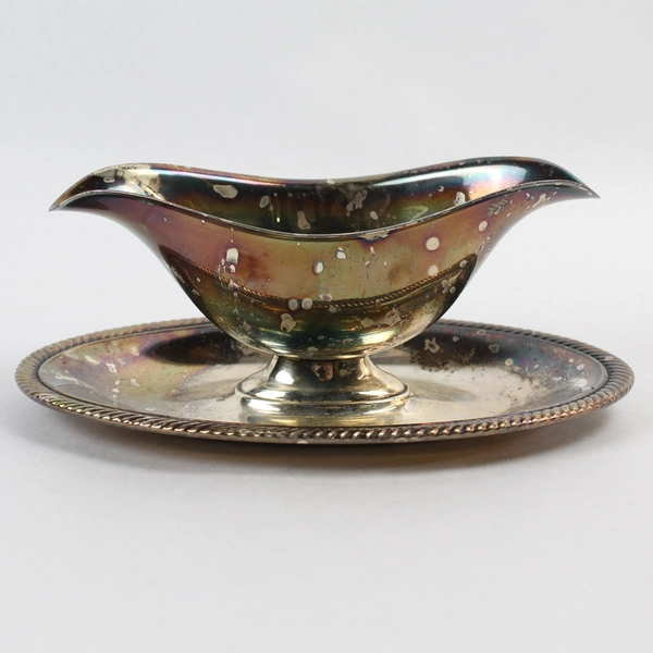Vintage Castleton Silver Plated Gravy Boat & Tray Set - Elegant Dining Decor