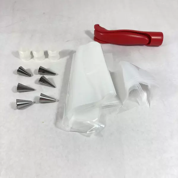 21 Piece Nordic Ware E Z Pen Decorating Kit for Cakes, Cupcakes, Cookies