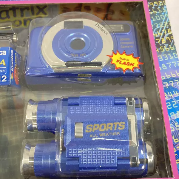 Matrix Zone Sakar Kids Flash Camera, Binoculars & Watch Set - New in Package