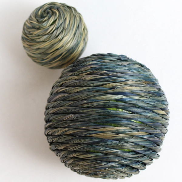 Lot of 6 Beige & Blue Decorative Rattan Balls for Coffee Table Centerpieces