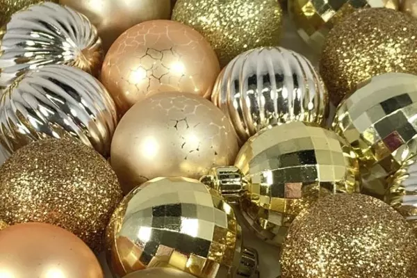 36 Gold And Silver Christmas Plastic Ball Ornaments 1.75 Inch