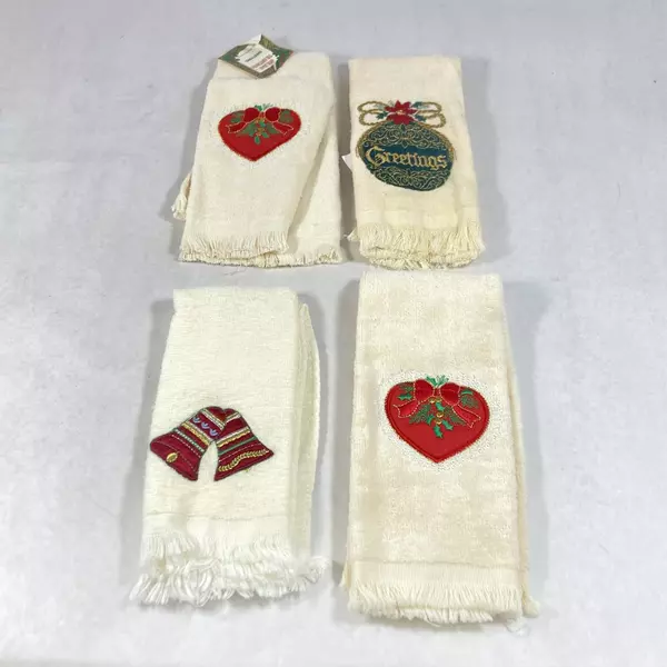 Lot of 4 Festive Christmas Hand Towels - Beige & White Decor