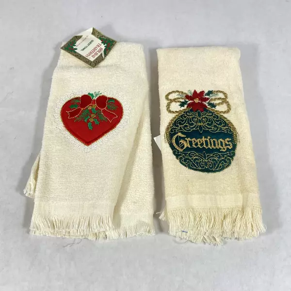 Lot of 4 Festive Christmas Hand Towels - Beige & White Decor