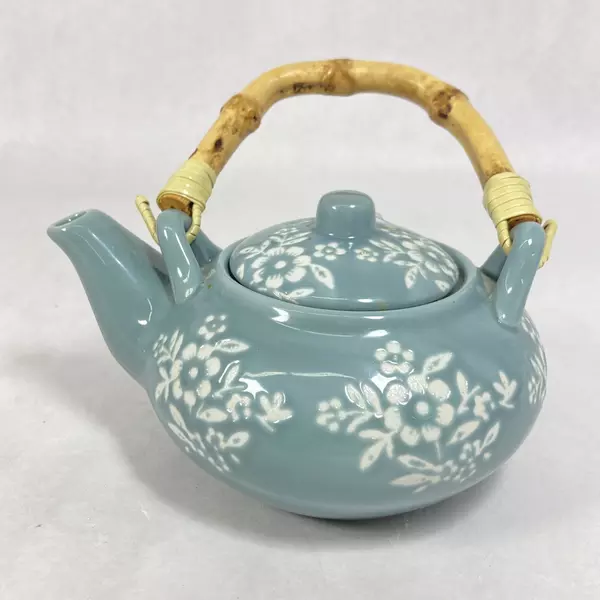 Cornflower Blue Single Cup Teapot with Bamboo Handle & White Flowers