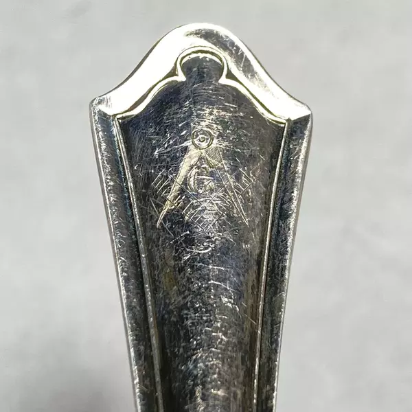 Vintage Oneida Vernon Ashley Butter Knife 7.25" Monogrammed G Silverplate