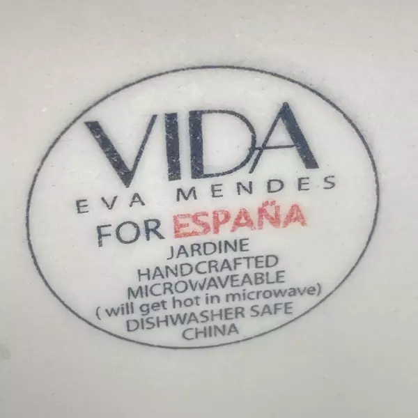 Vida Eva Mendes Jardine Floral Ceramic Coffee Mug - Pre-owned, Unique Chip