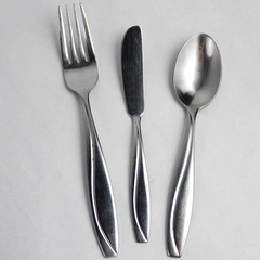 Oneida Groove 3-Piece Stainless Steel Flatware Set: Fork, Spoon, Knife