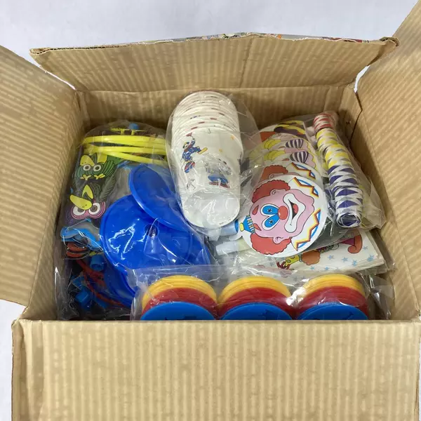Vtg Sears Clown Themed Birthday Party Box 27506 Cups Silverware Toys And More